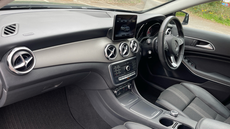 Mercedes-Benz GLA 180 Urban Edition 5dr Auto Petrol Hatchback